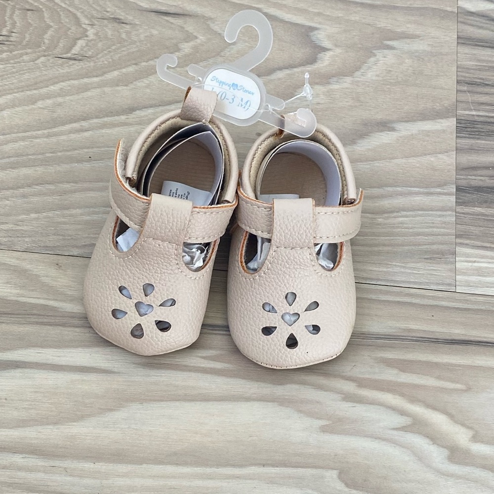 Toddler Cream Mary Jane Moccasins with Floral Cutouts